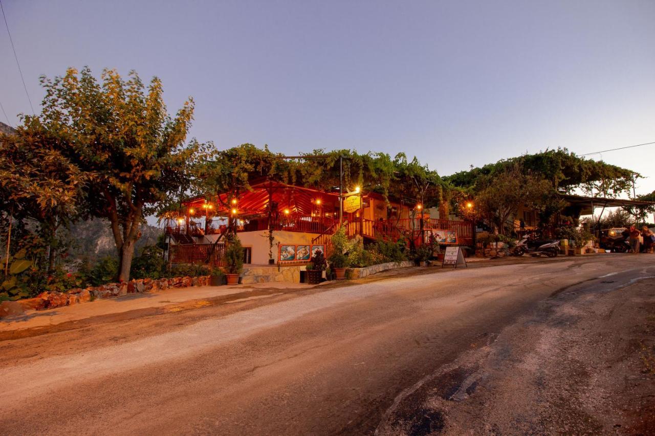 Motel Kabak Misafir Evi Faralya Exterior foto